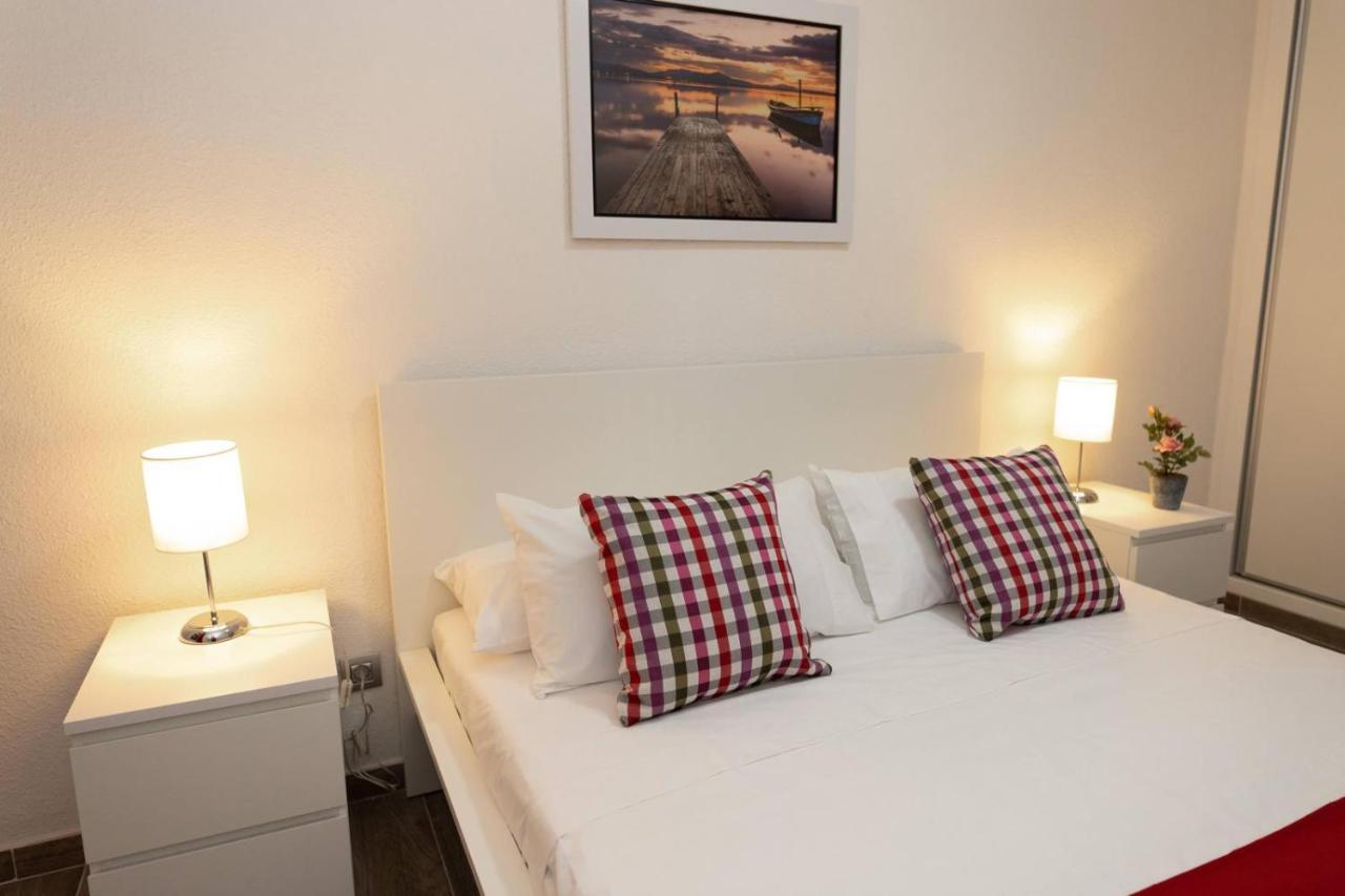 Modern Apartment With Pool And Wifi Playa Feñabe المظهر الخارجي الصورة