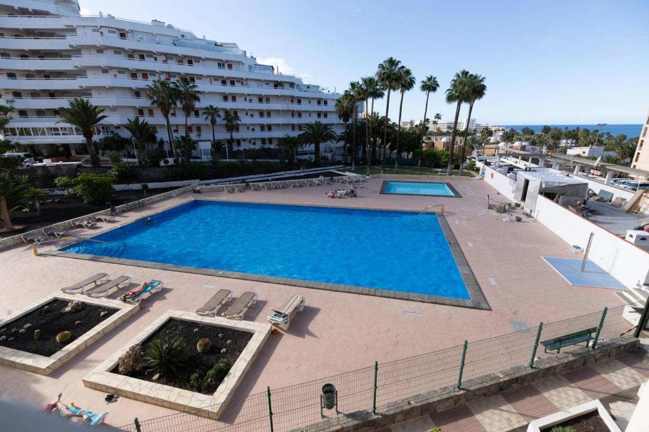 Modern Apartment With Pool And Wifi Playa Feñabe المظهر الخارجي الصورة